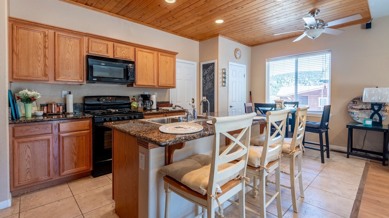 Photo of Kitchen in Big Bear