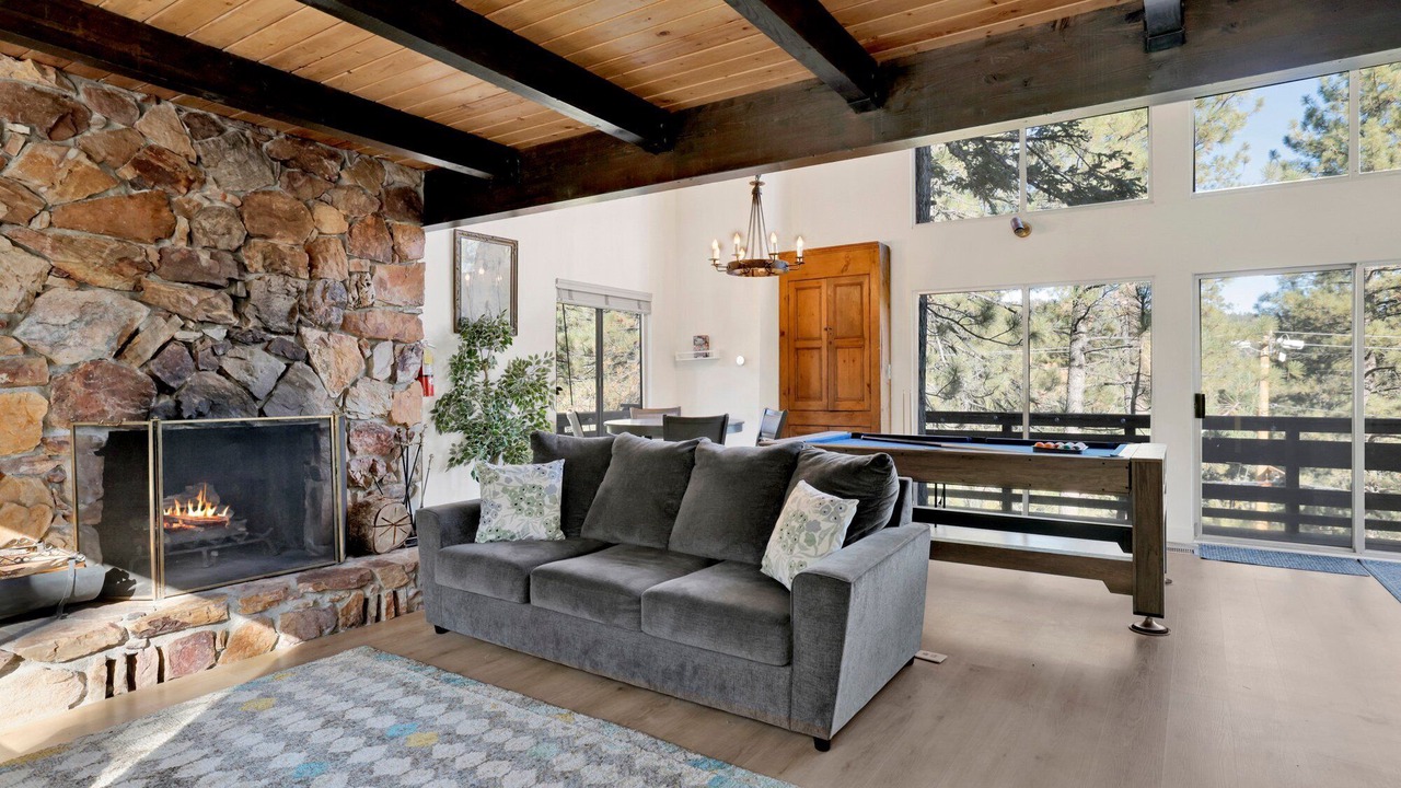 Photo of Livingroom in Boulder Bay