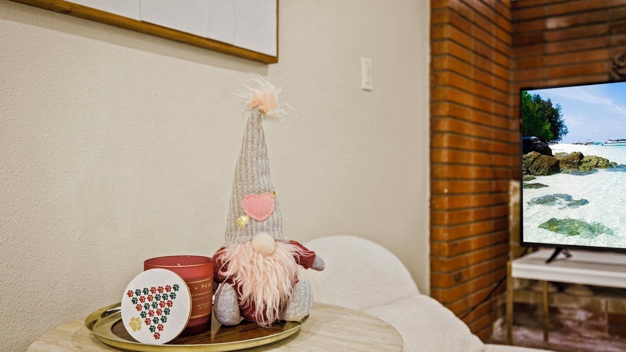 Photo of Livingroom in Monterey Park