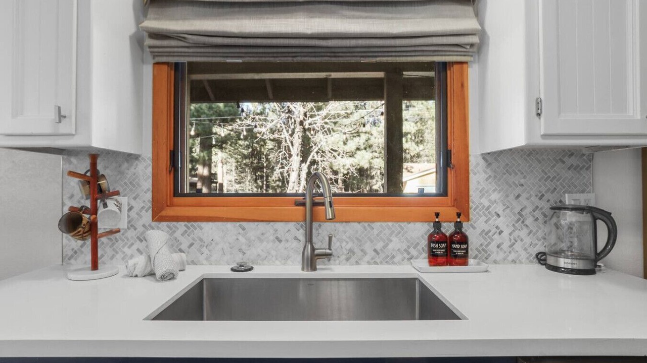 Photo of Kitchen in Tahoe Island