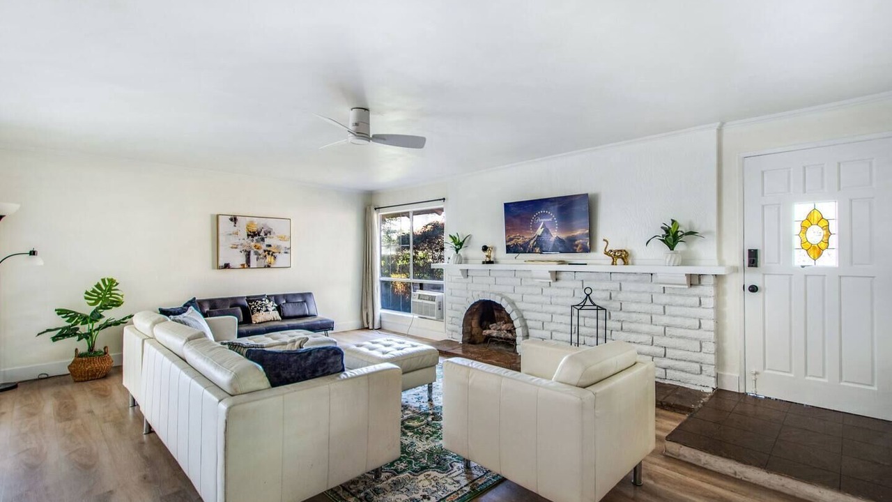 Photo of Livingroom in Santa Ana
