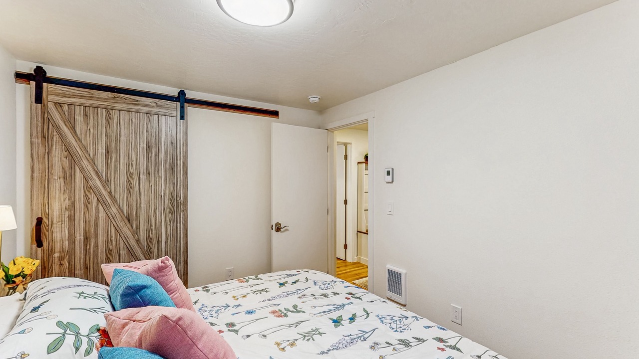 Photo of Bedroom in Southeast Eugene