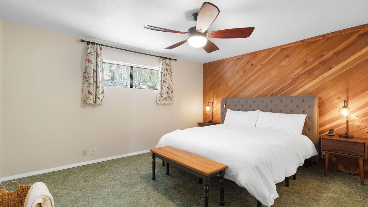 Photo of Bedroom in Strawberry