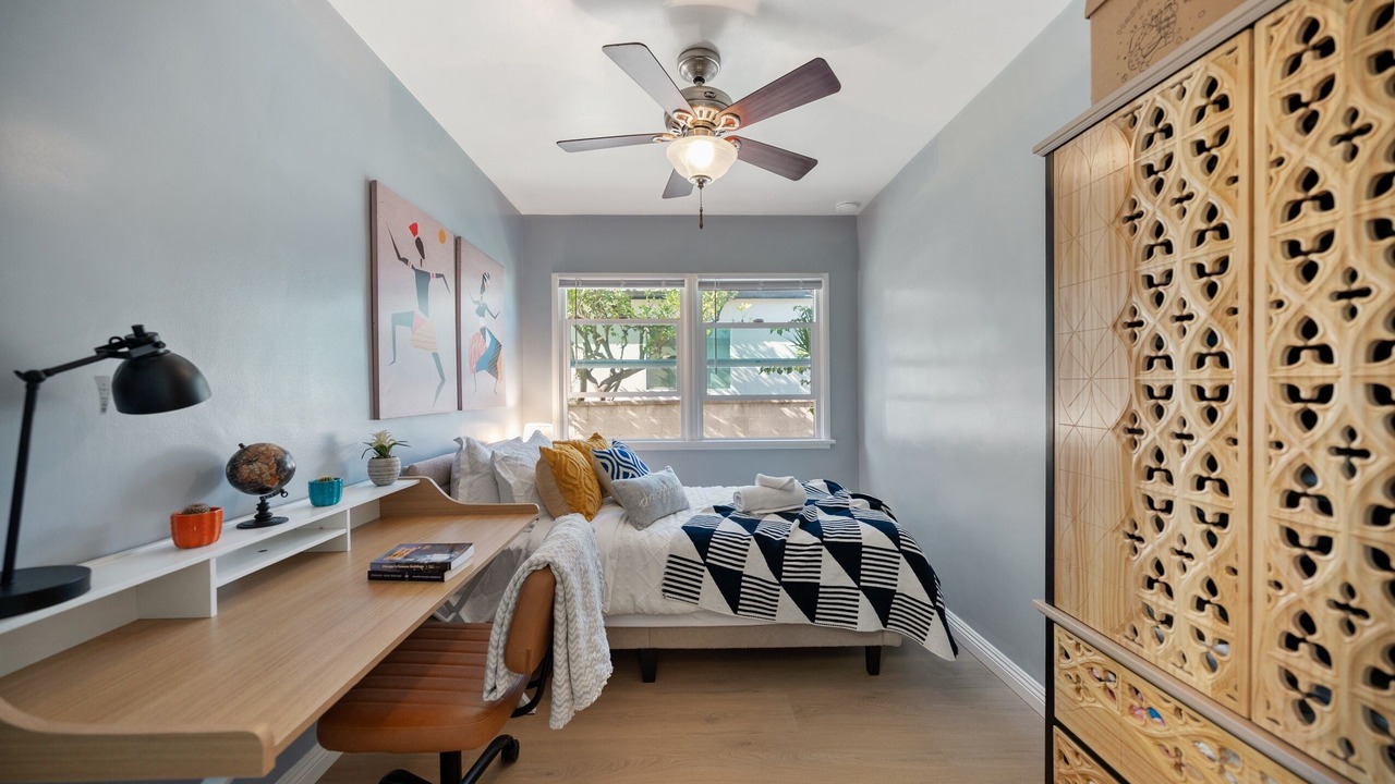 Photo of Bedroom in East Pasadena