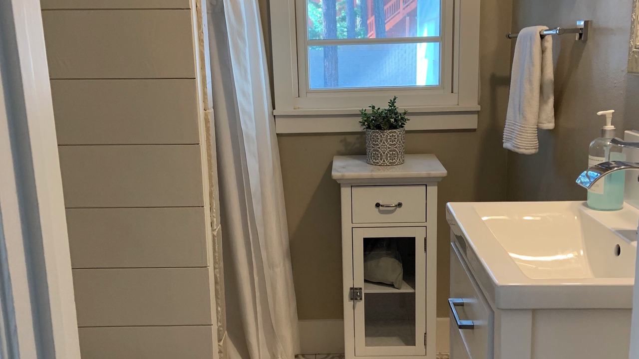 Photo of Bathroom in Tahoe Island