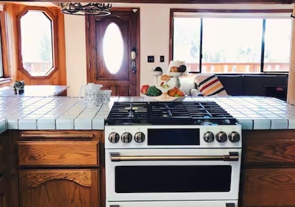 Photo of Kitchen in Upper Moonridge