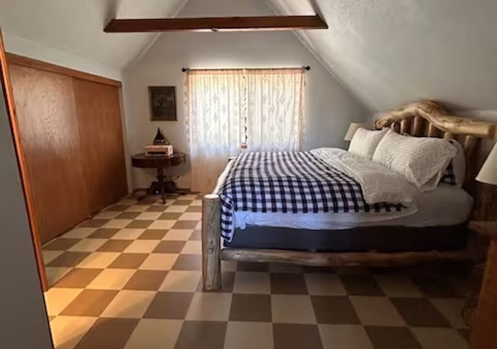 Photo of Bedroom in Upper Moonridge