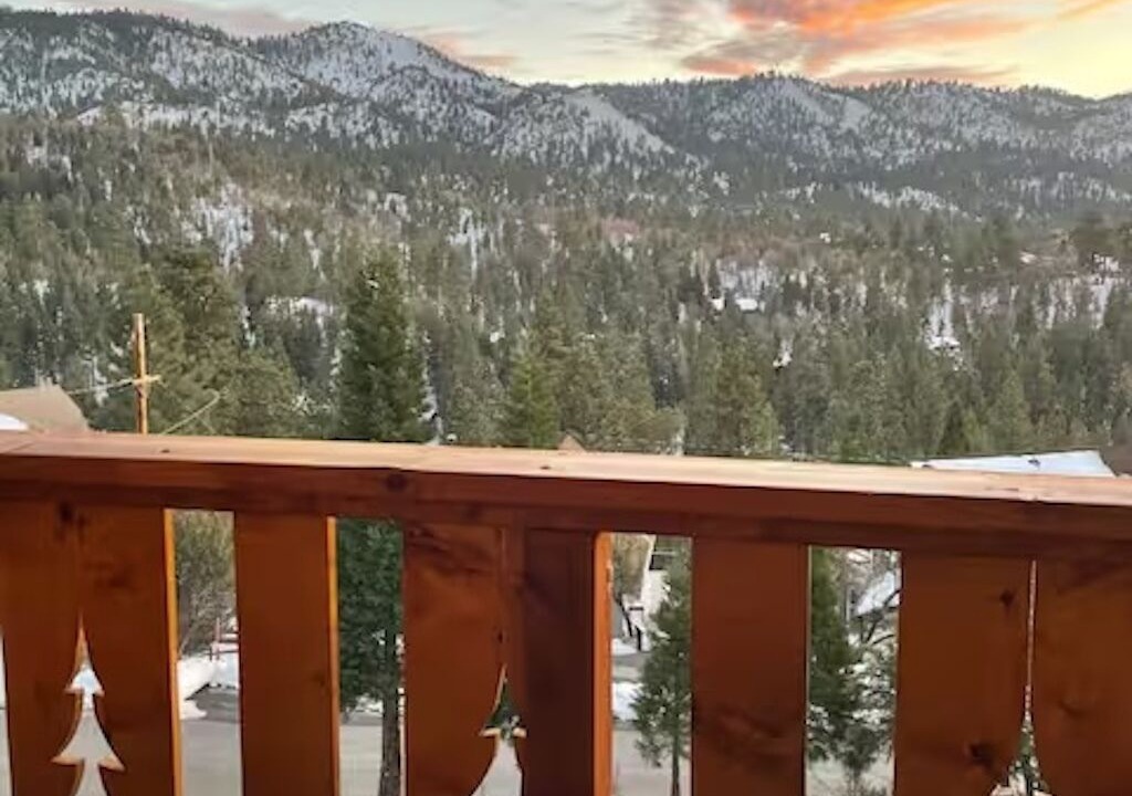 Photo of Outdoor in Upper Moonridge
