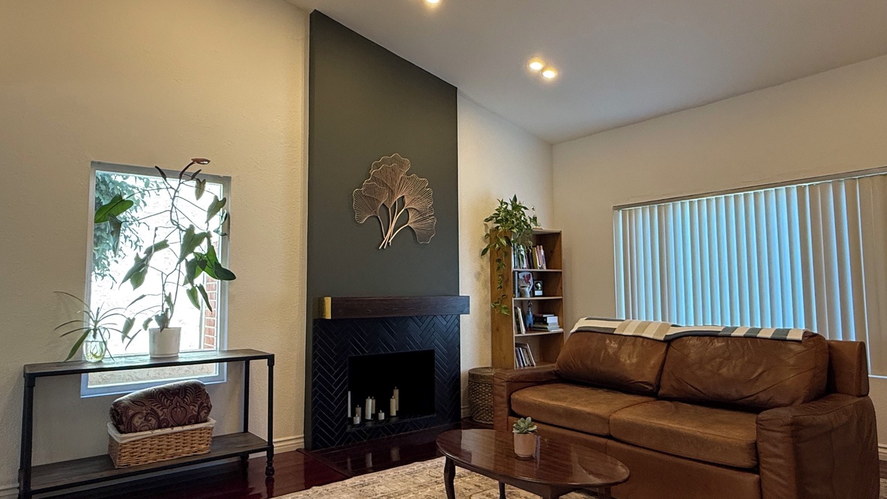 Photo of Livingroom in Tierrasanta