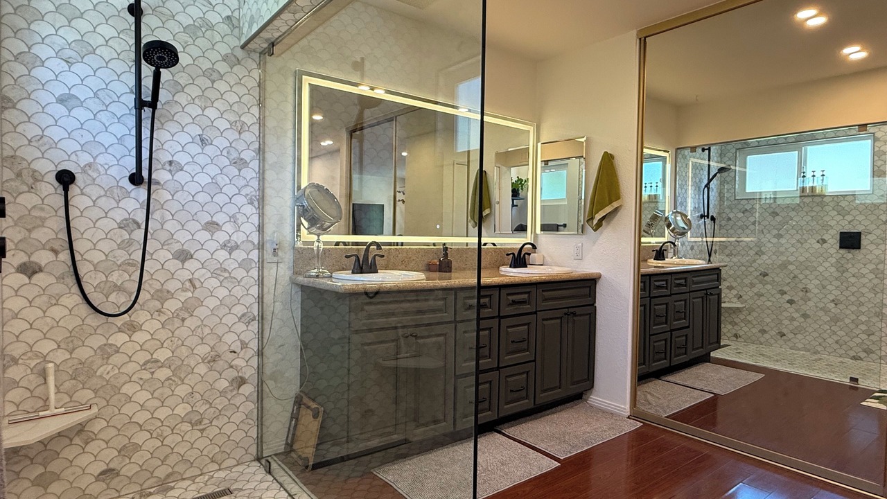 Photo of Bathroom in Tierrasanta