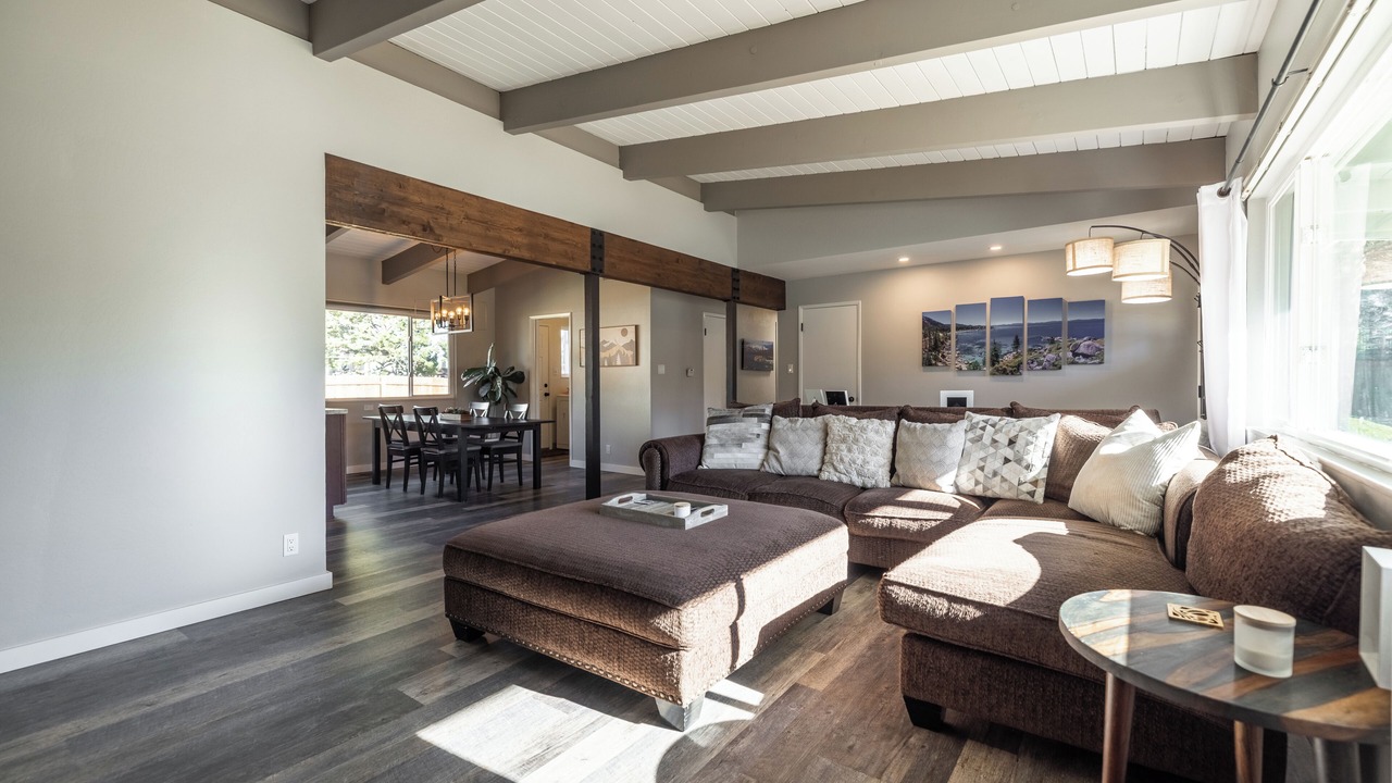 Photo of Livingroom in Tahoe Keys