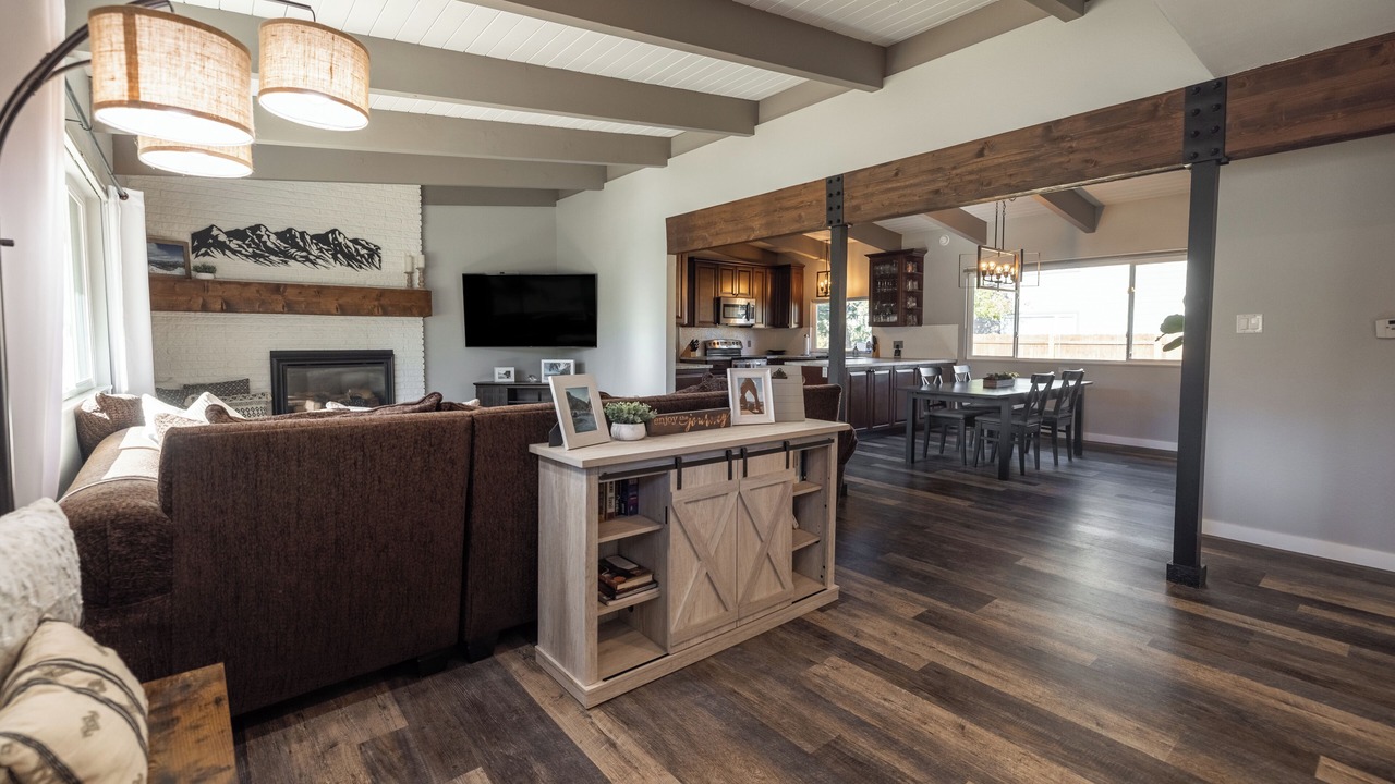Photo of Livingroom in Tahoe Keys