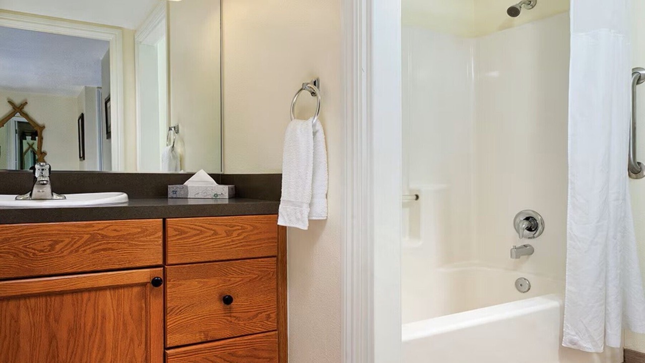 Photo of Bathroom in Altaville