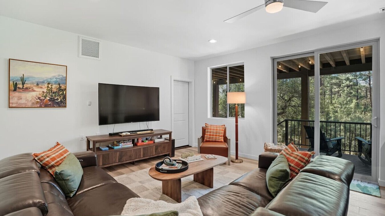 Photo of Livingroom in Hidden Valley Ranch