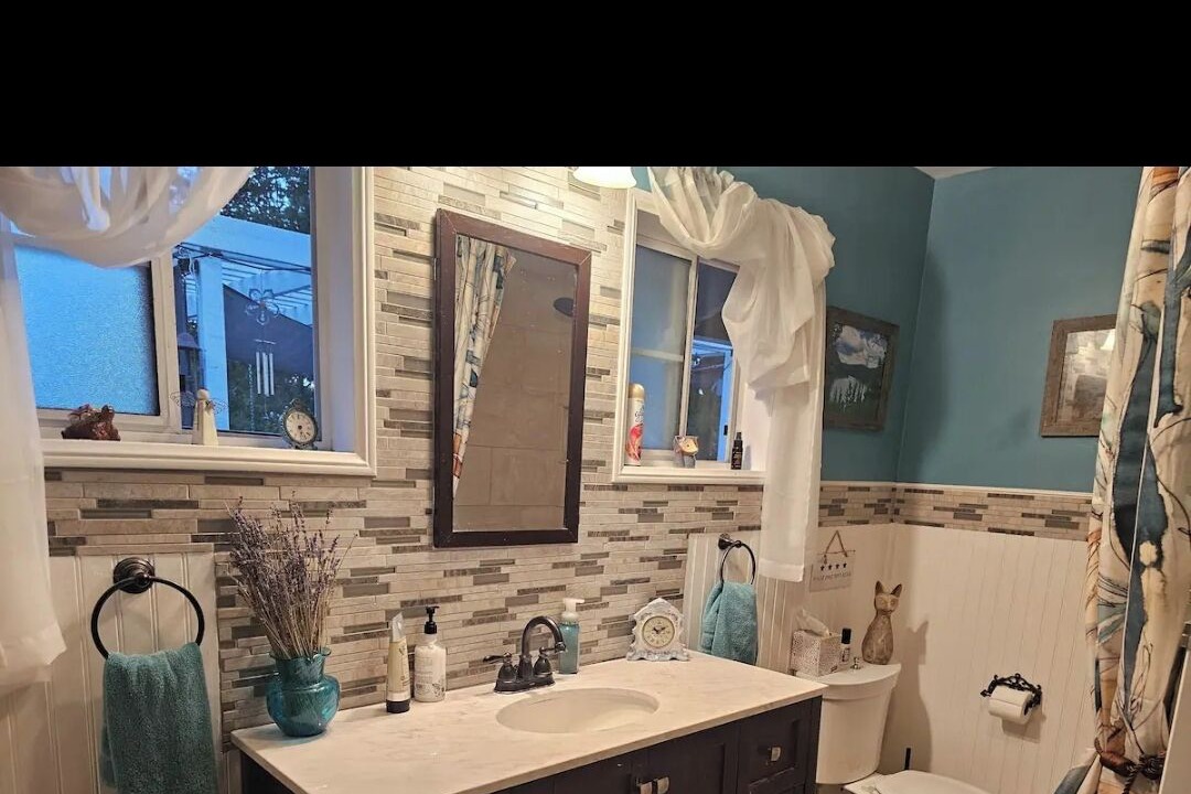 Photo of Bathroom in Big Pine