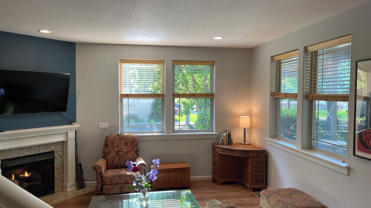 Photo of Livingroom in Ashland