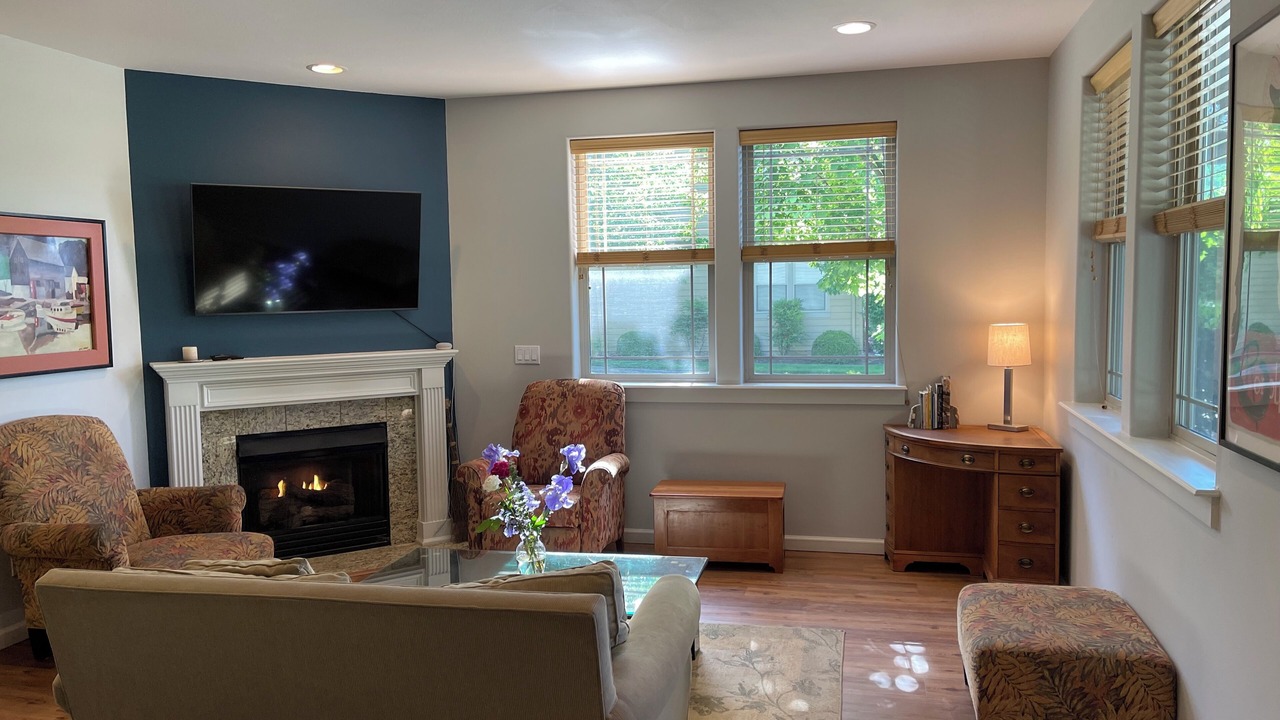 Photo of Livingroom in Ashland