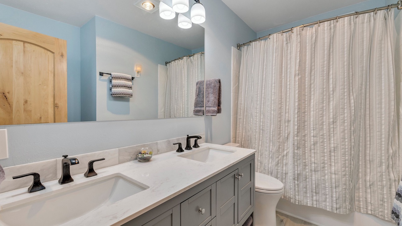 Photo of Bathroom in Canby