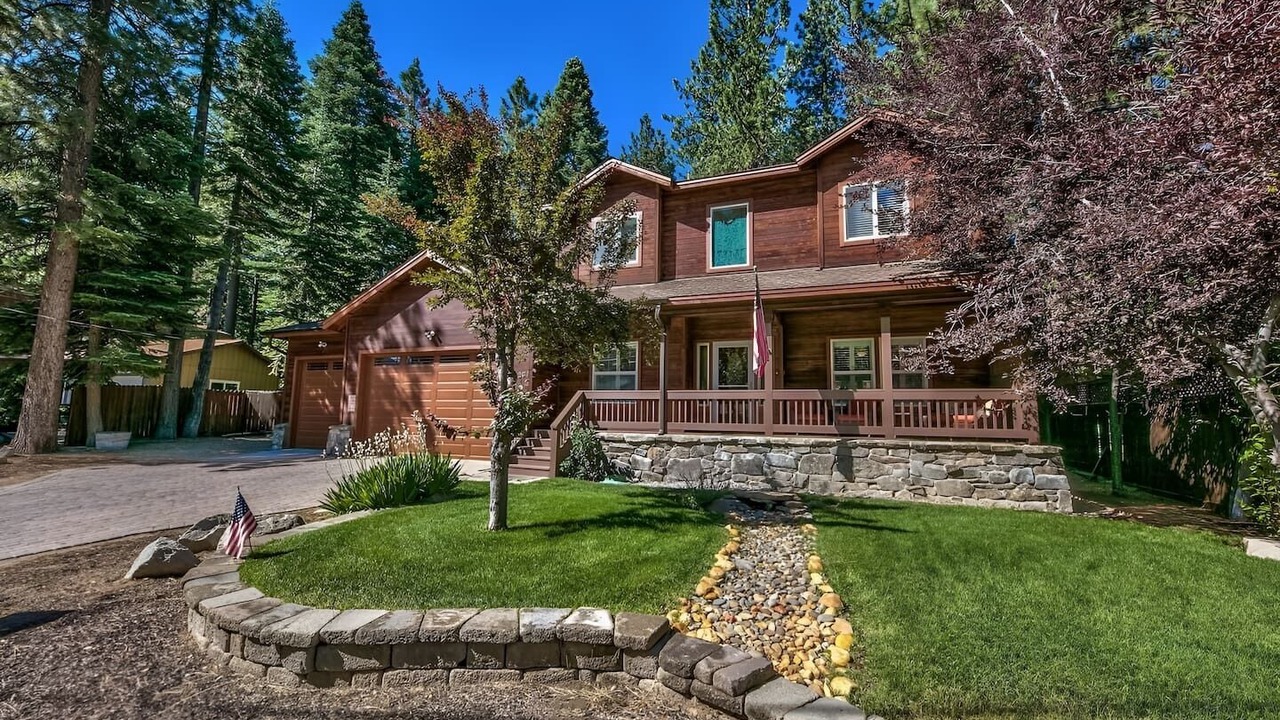 Photo of Outdoor in Montgomery Estates