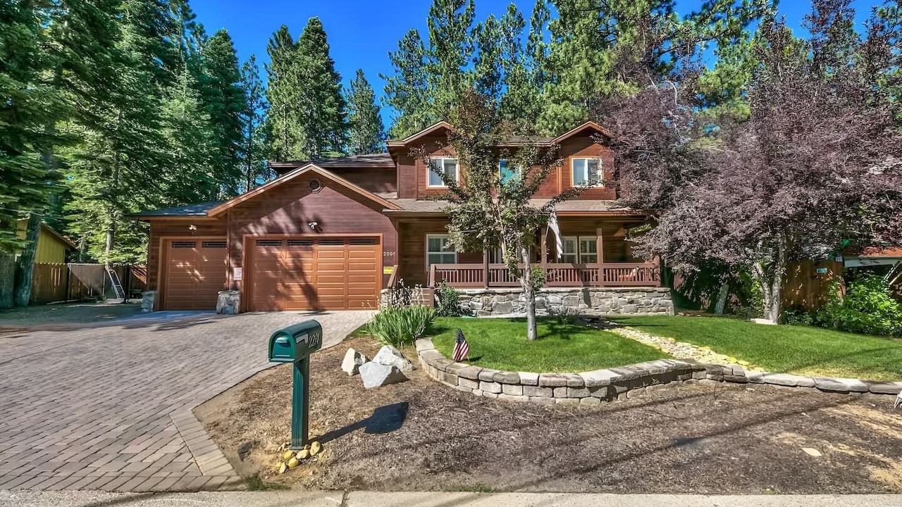 Photo of Outdoor in Montgomery Estates