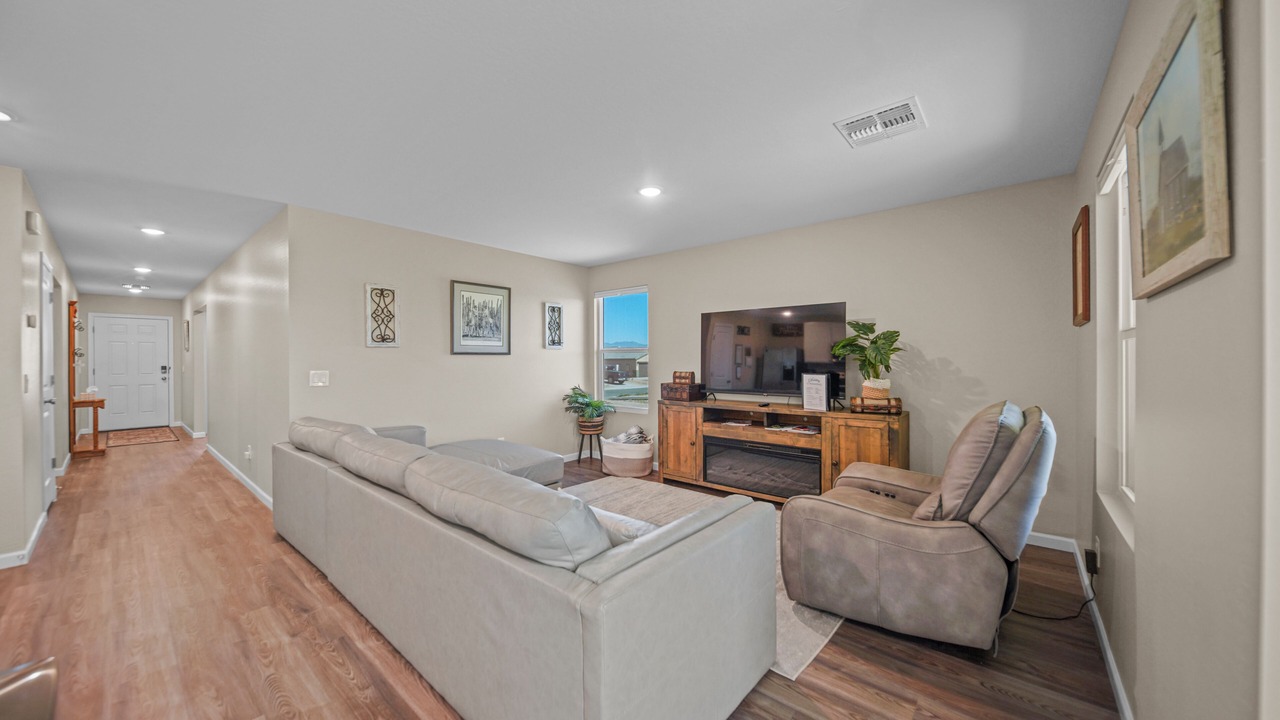 Photo of Livingroom in Wickenburg