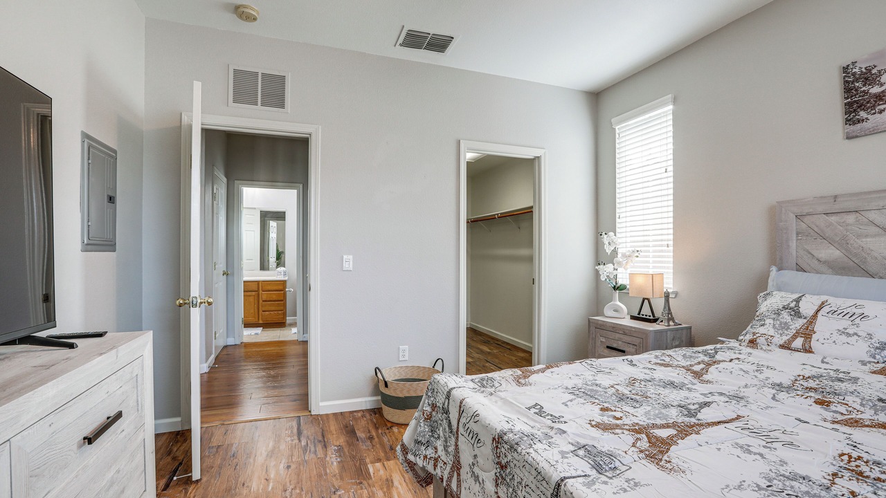 Photo of Bedroom in Southwestern Sacramento