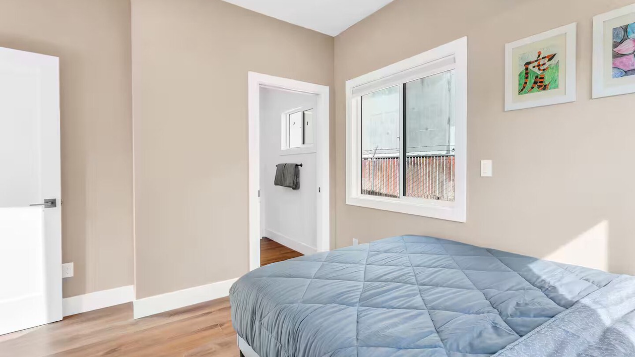 Photo of Bedroom in Miner