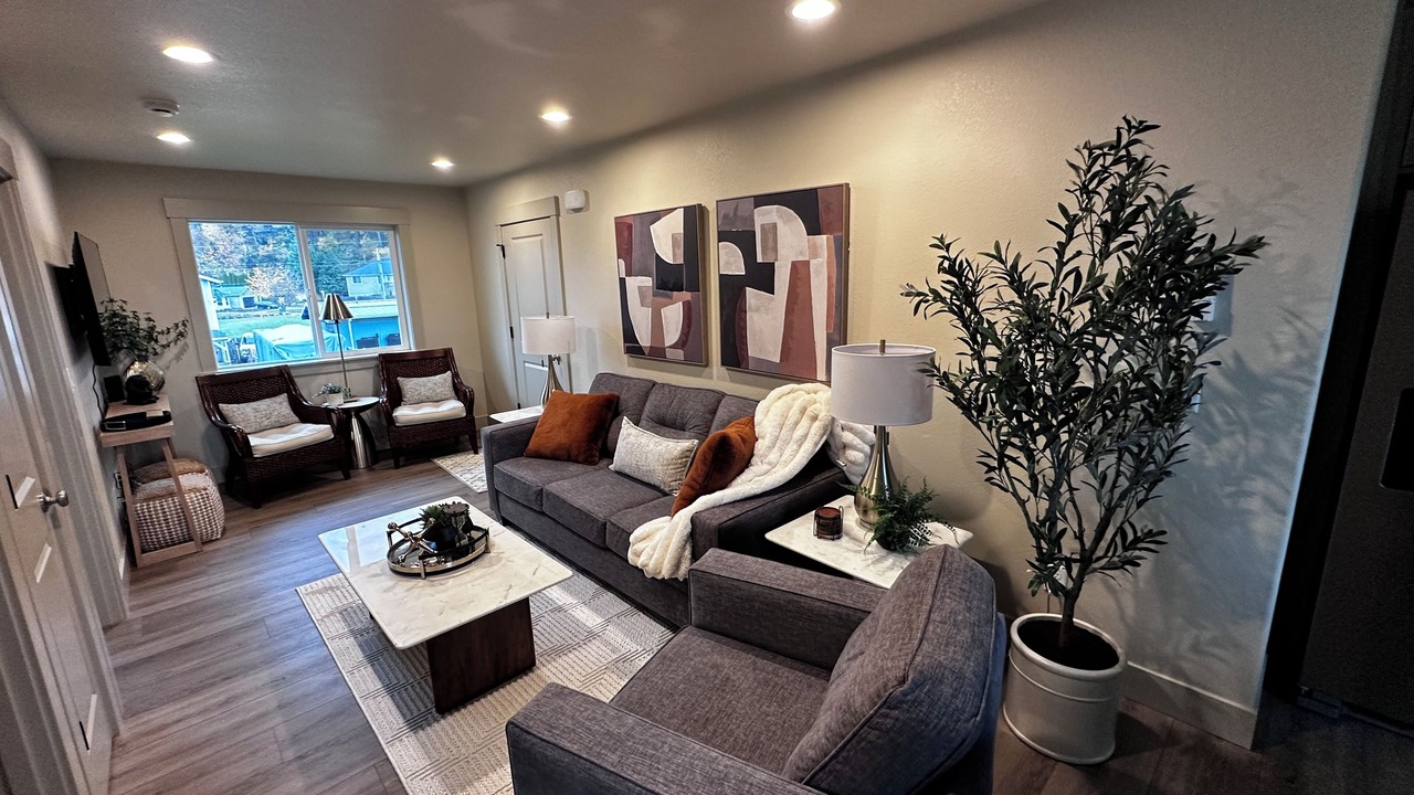 Photo of Livingroom in Turner