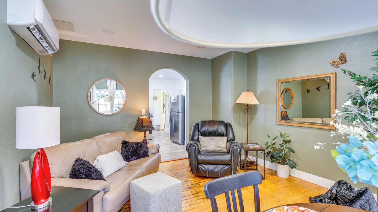 Photo of Livingroom in Susanville