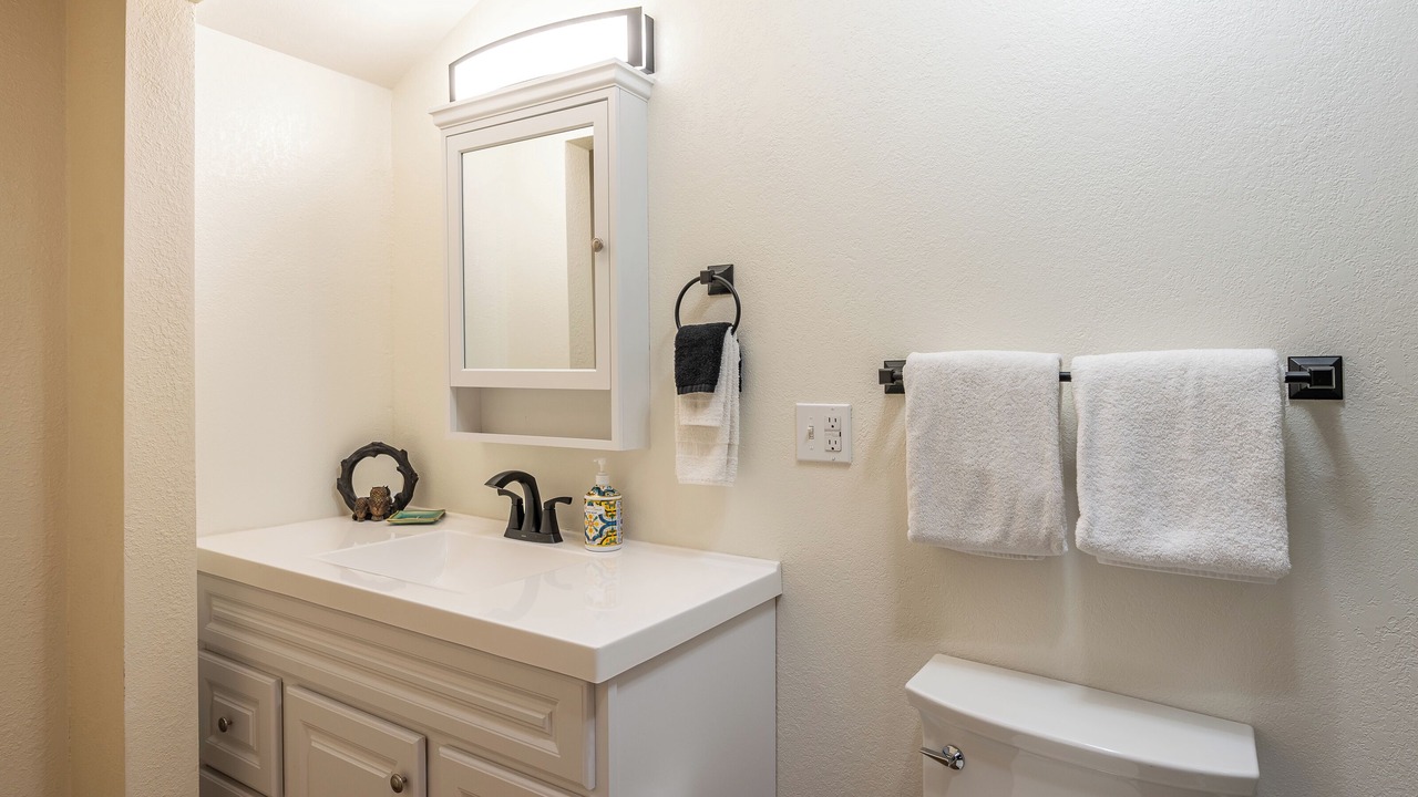 Photo of Bathroom in Summit Estates