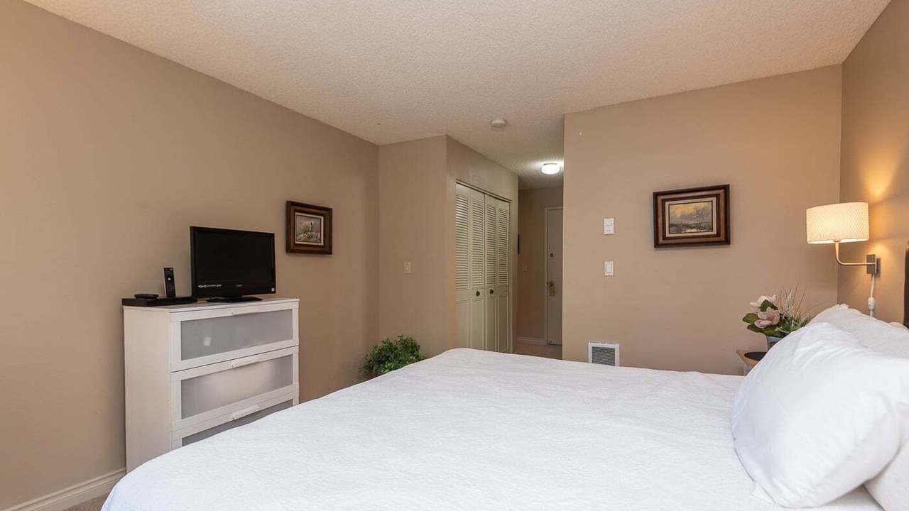 Photo of Bedroom in Sisters