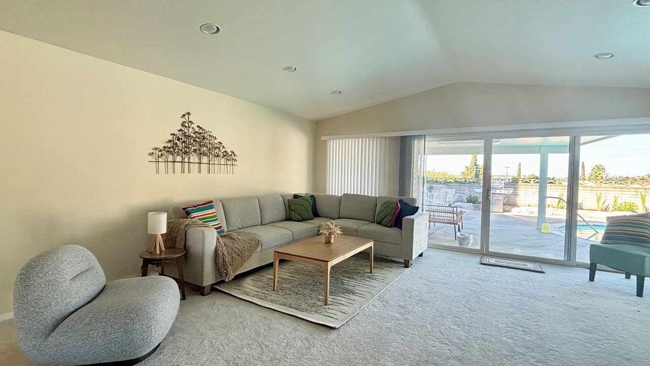 Photo of Livingroom in Lake Murray