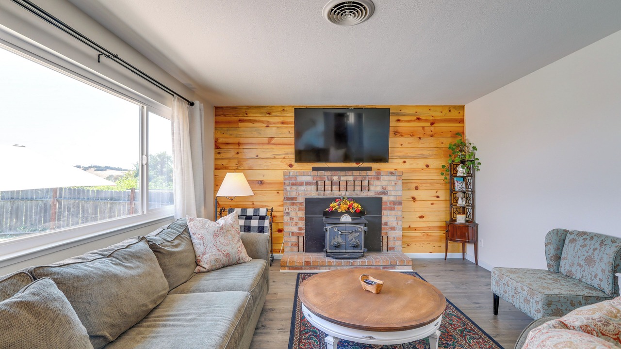 Photo of Livingroom in Plymouth