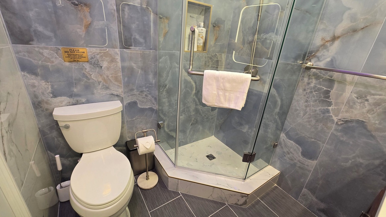 Photo of Bathroom in Mescal Corridor NW
