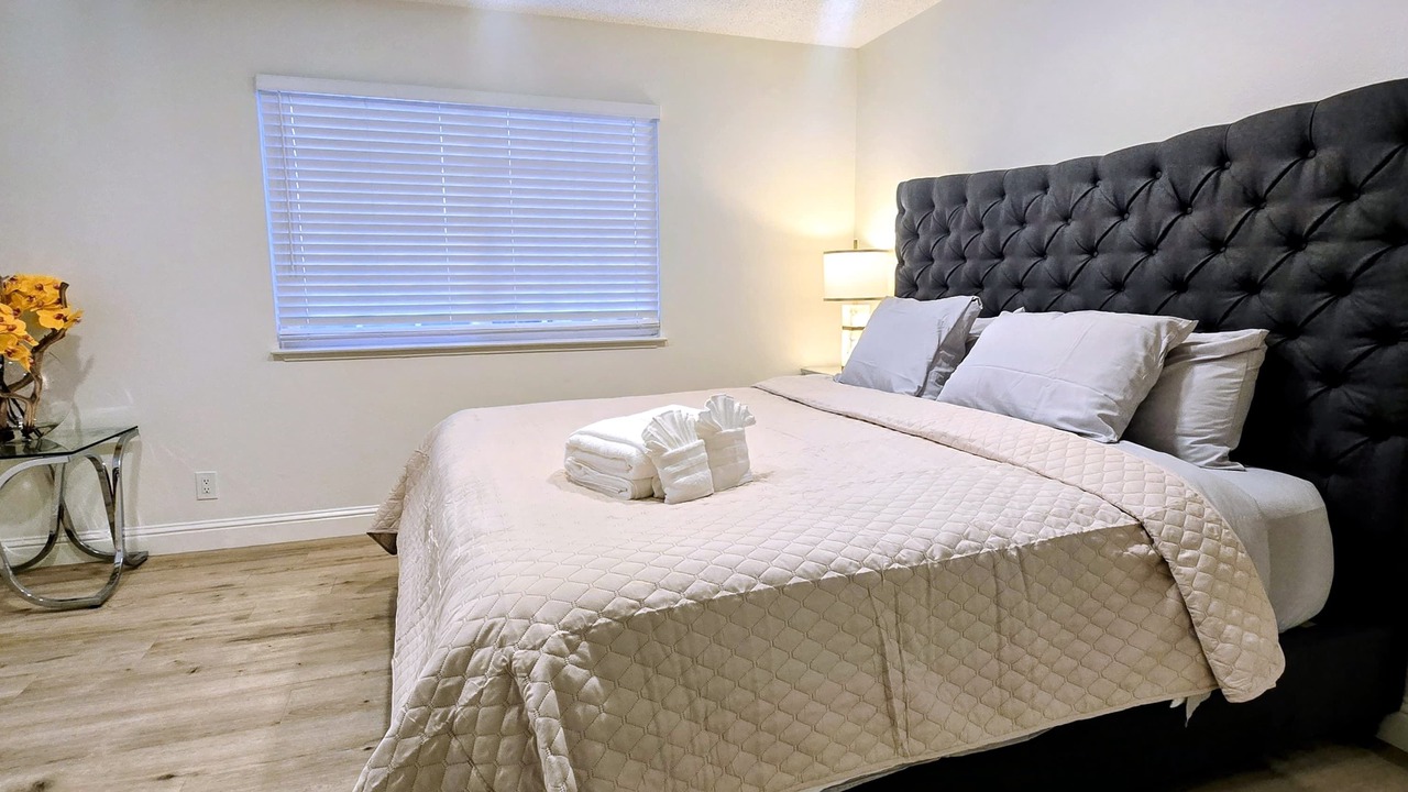 Photo of Bedroom in Mescal Corridor NW