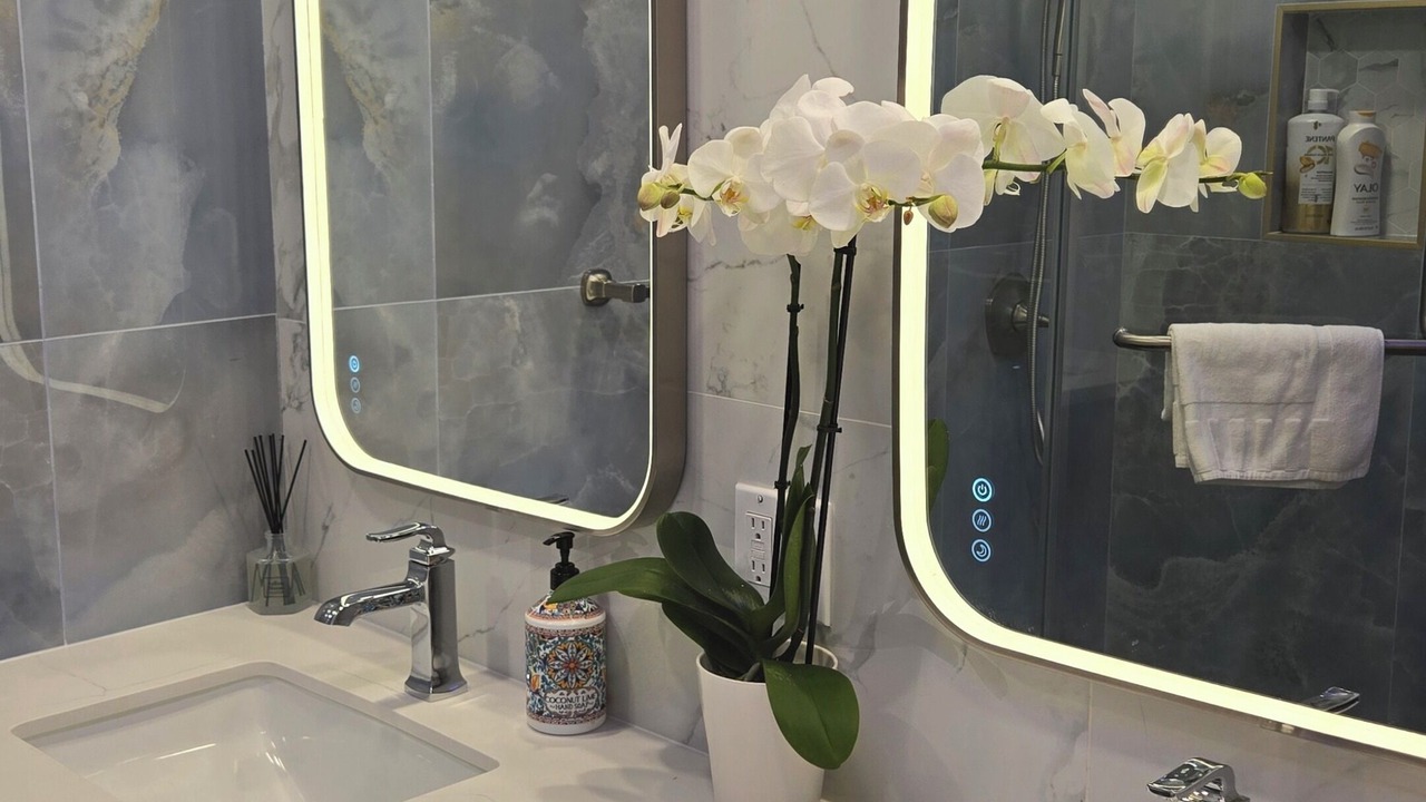 Photo of Bathroom in Mescal Corridor NW