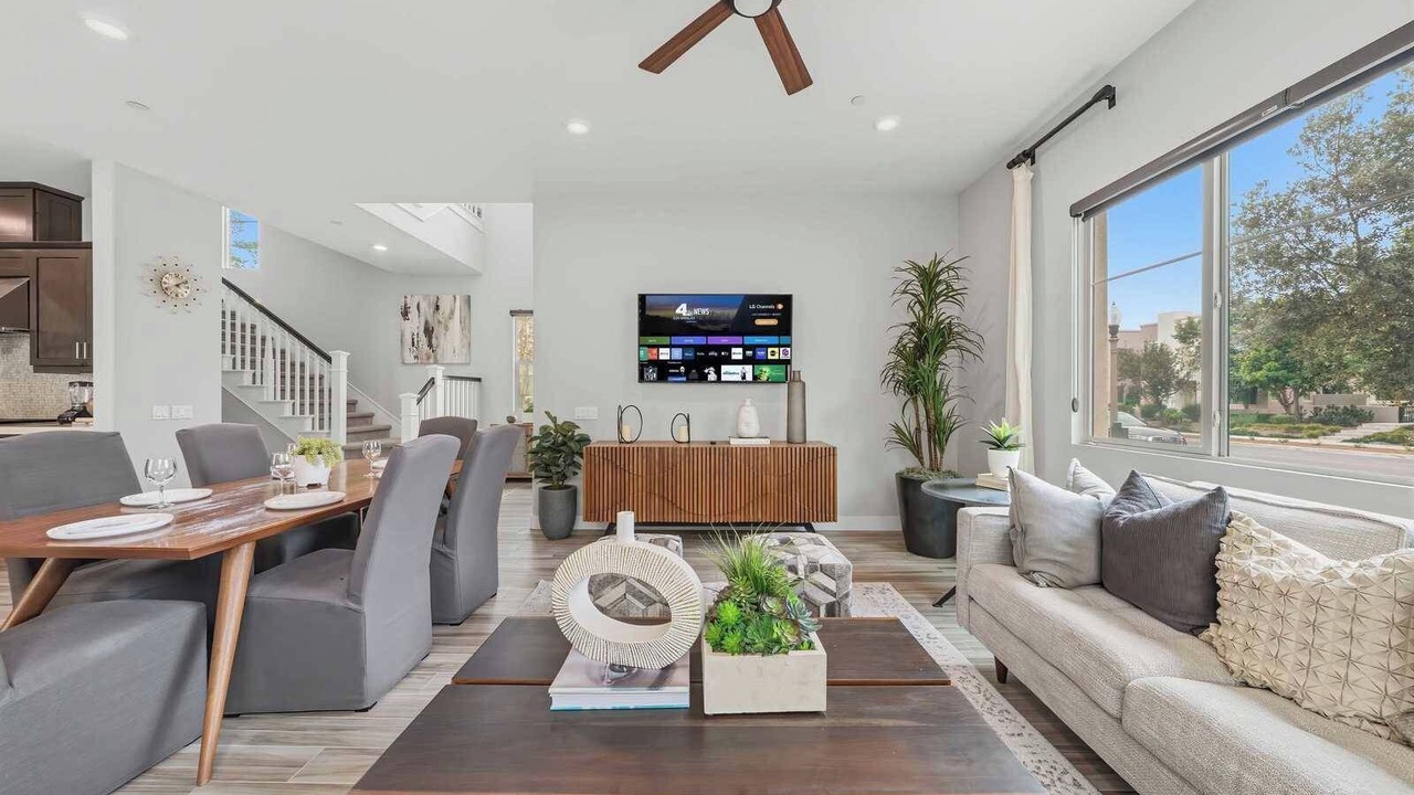 Photo of Livingroom in Irvine