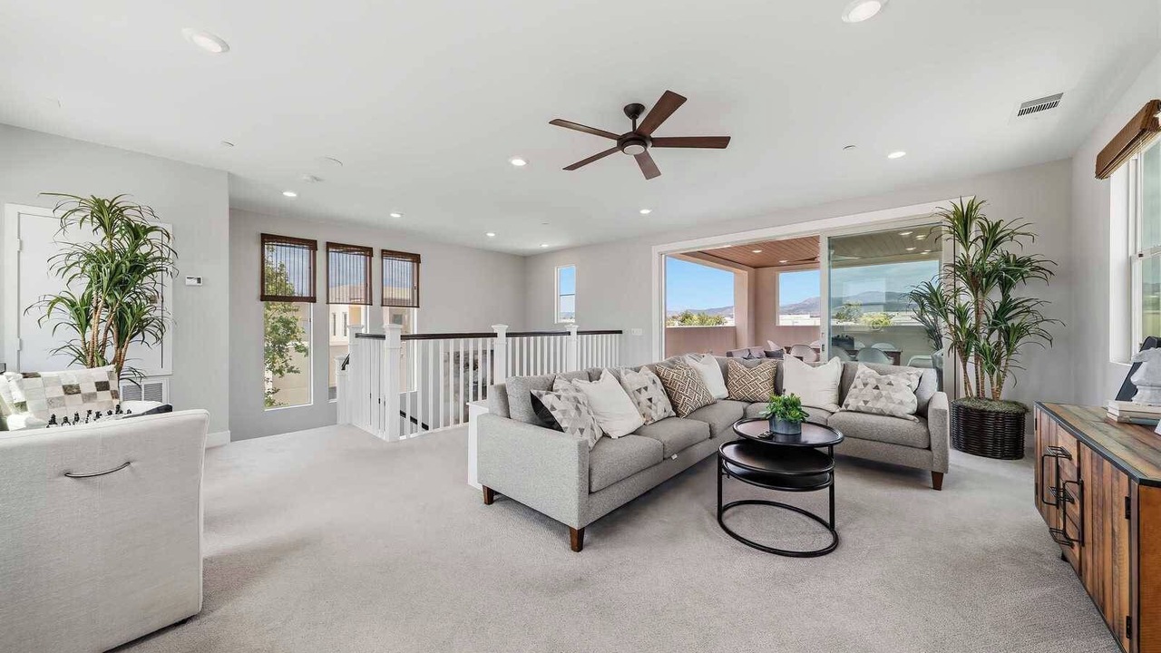 Photo of Livingroom in Irvine
