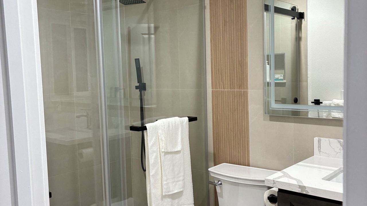 Photo of Bathroom in Northwest Anaheim