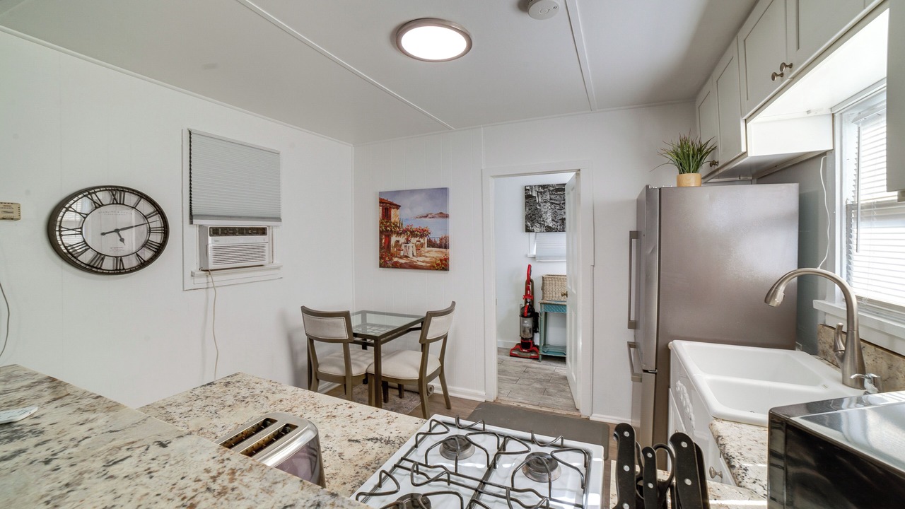 Photo of Kitchen in Downtown Riverside