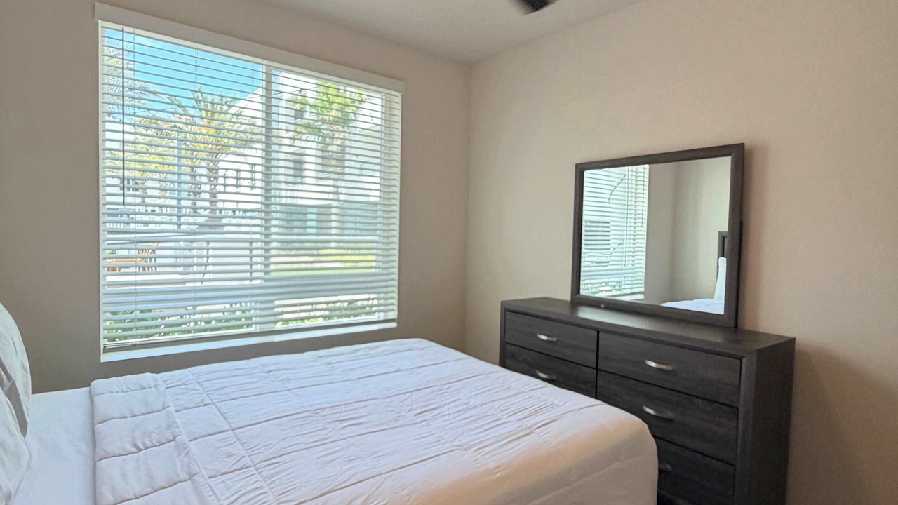Photo of Bedroom in Midway District