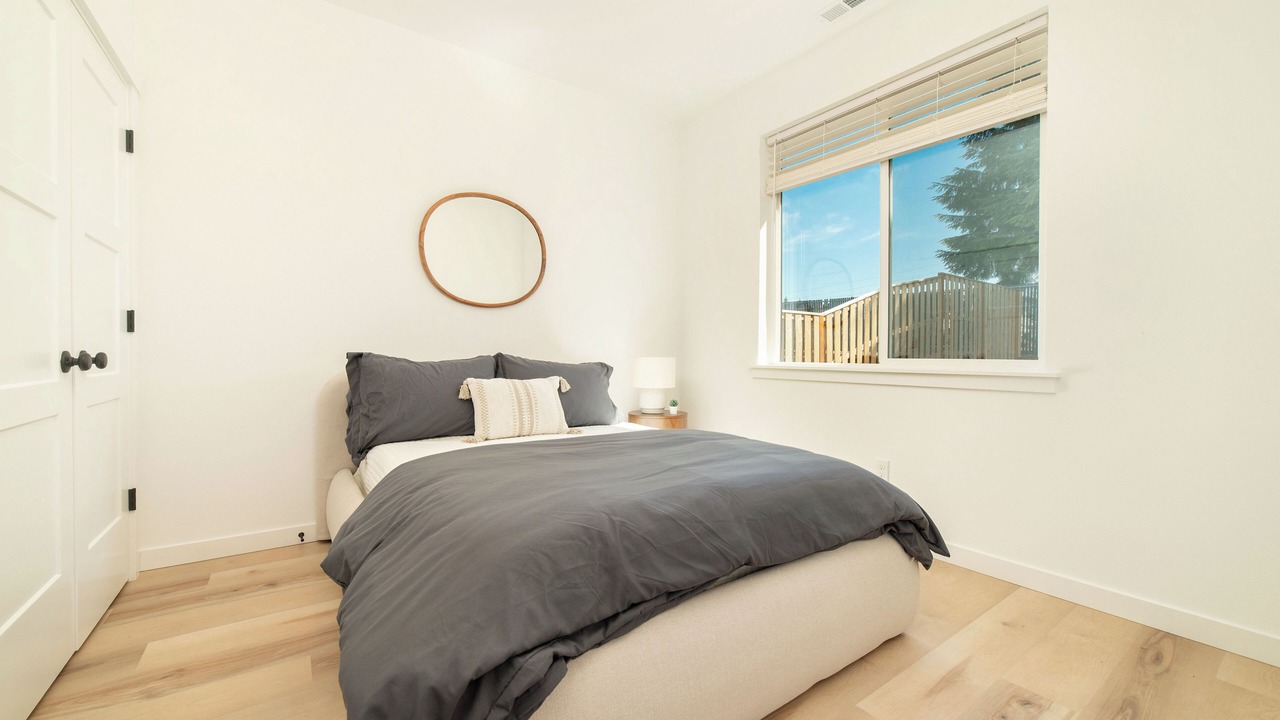 Photo of Bedroom in Sandy