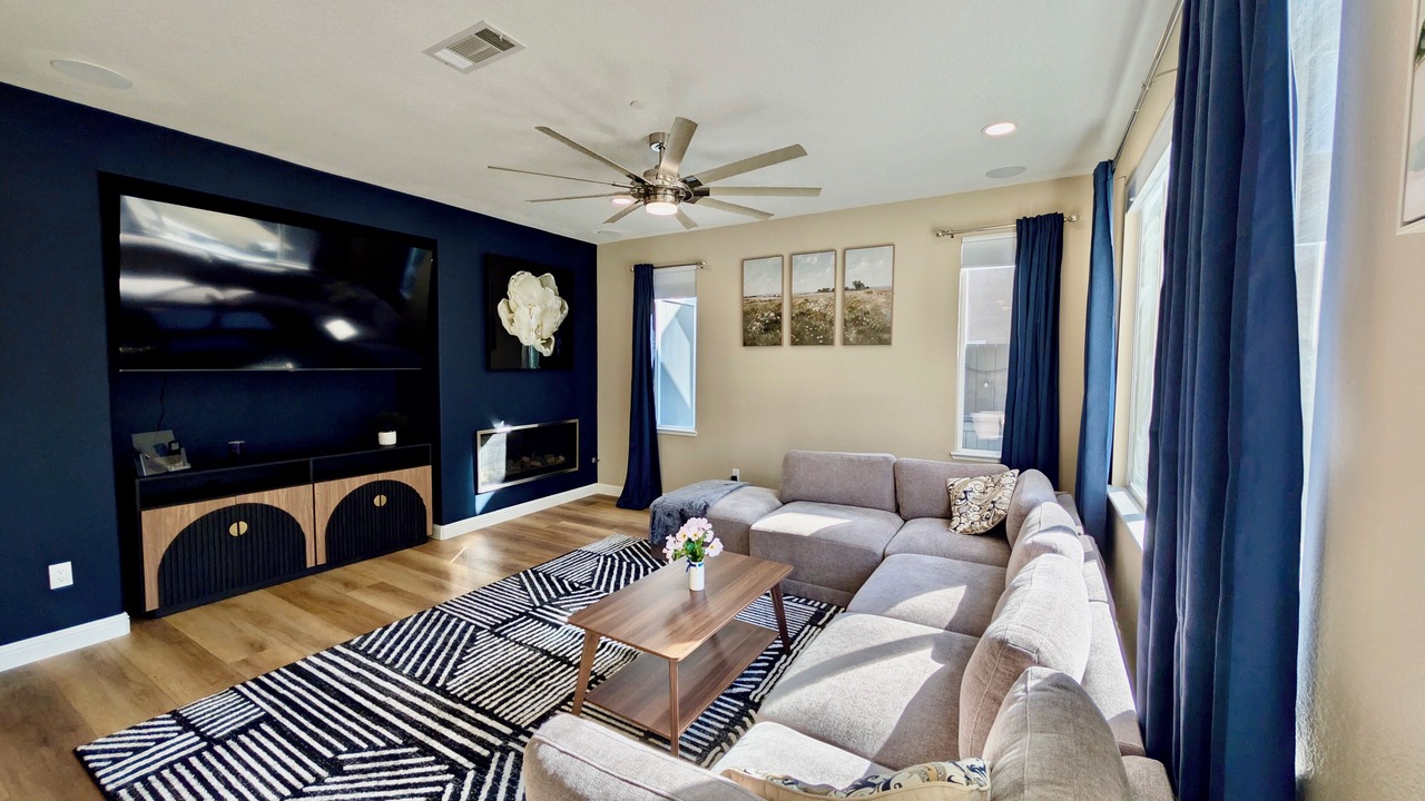 Photo of Livingroom in American Canyon