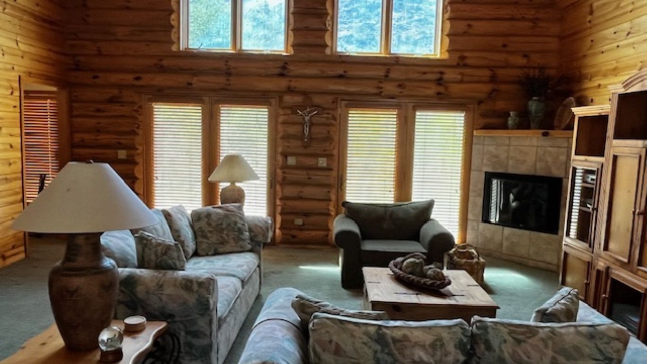 Photo of Livingroom in Kirkland