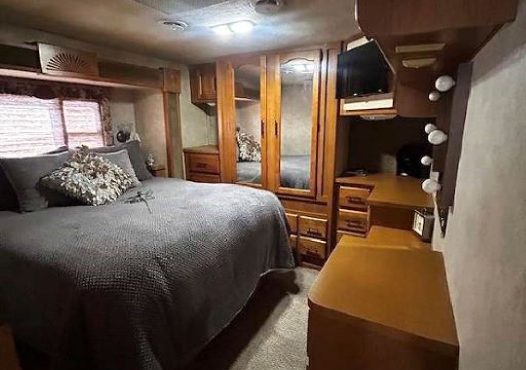 Photo of Bedroom in Dewey-Humboldt