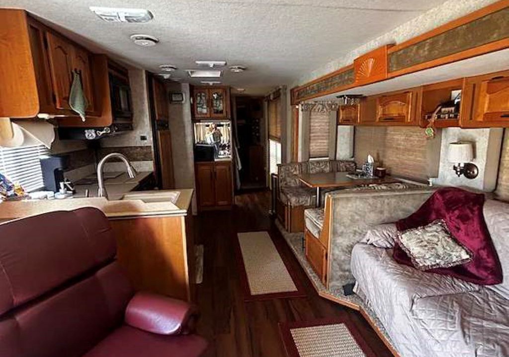 Photo of Livingroom in Dewey-Humboldt