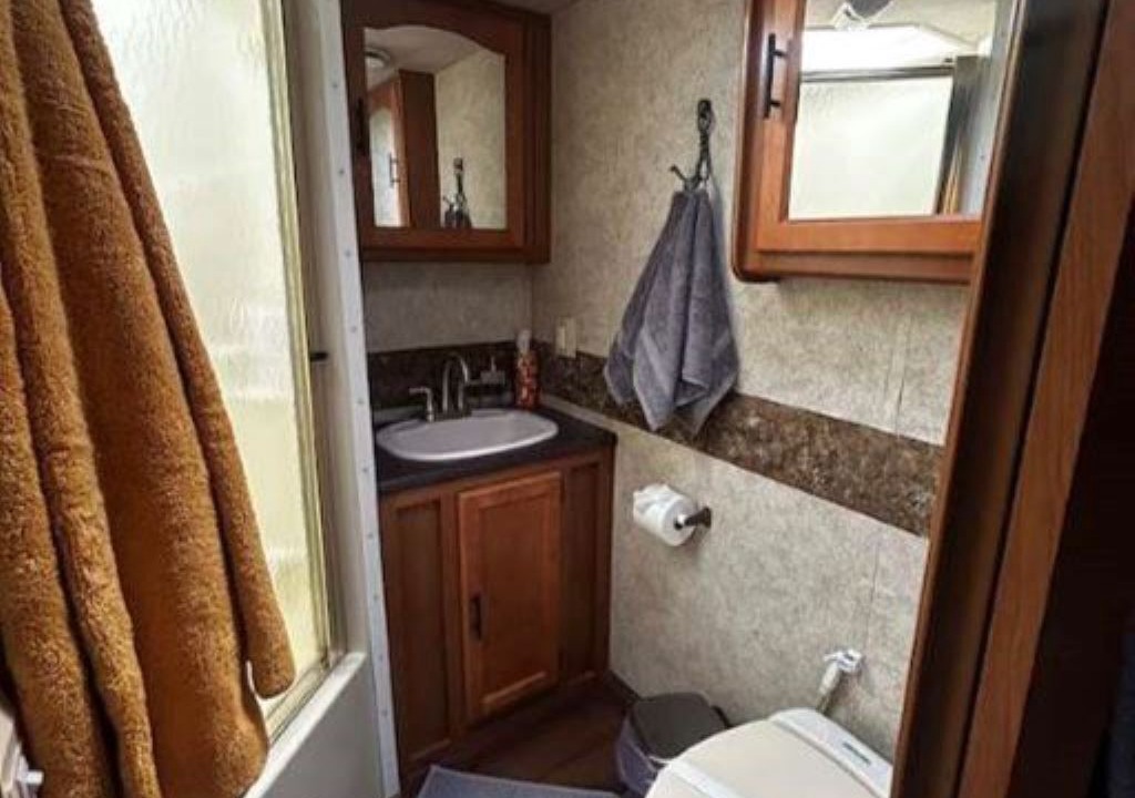 Photo of Bathroom in Dewey-Humboldt