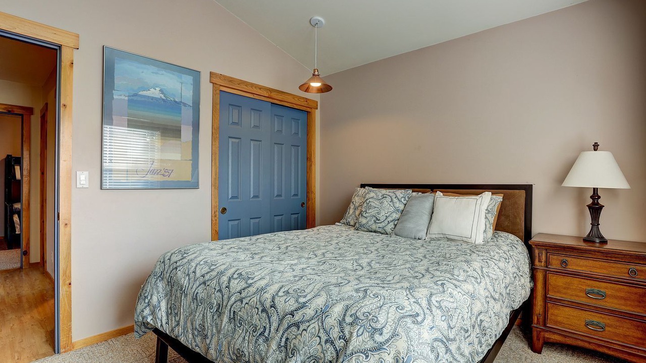 Photo of Bedroom in River West