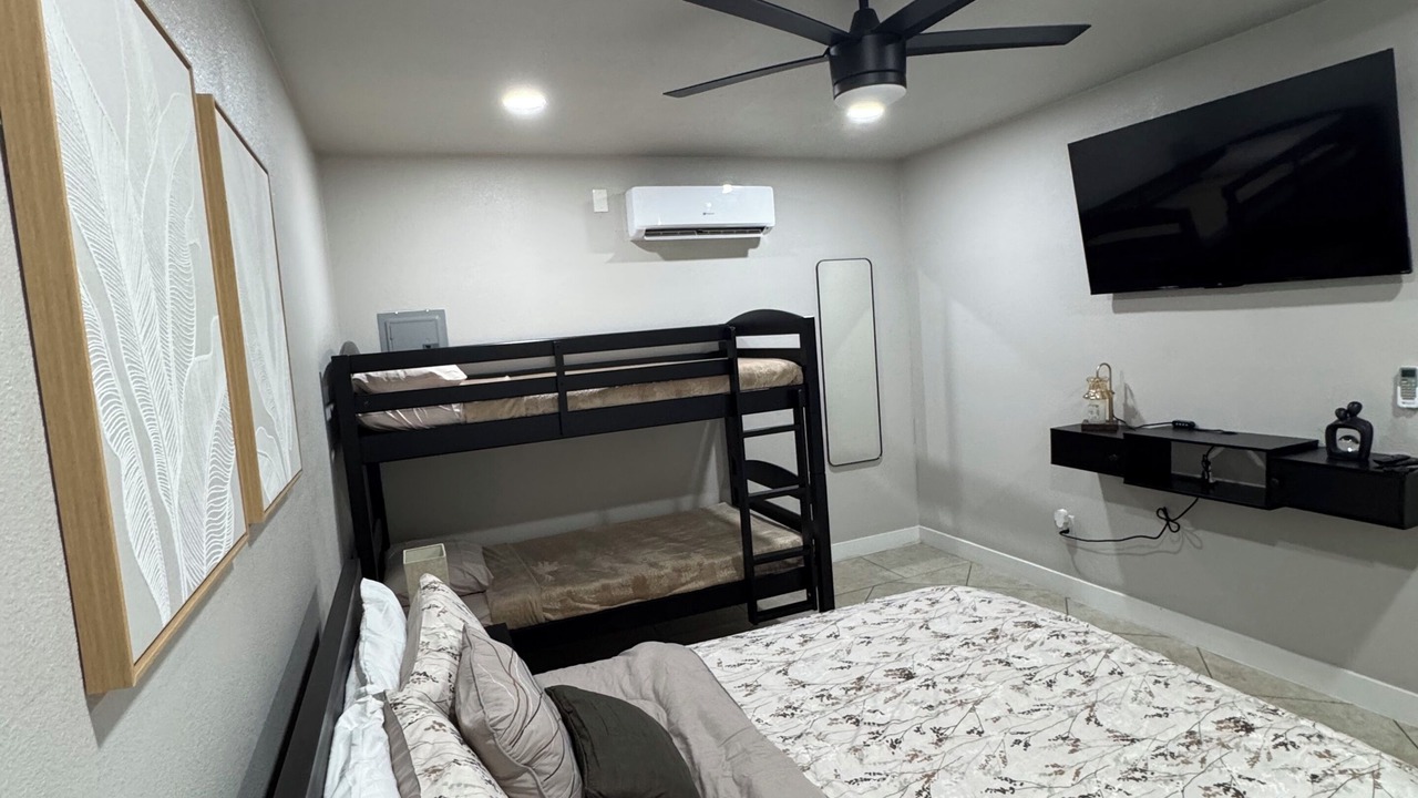 Photo of Bedroom in Canyon Gate