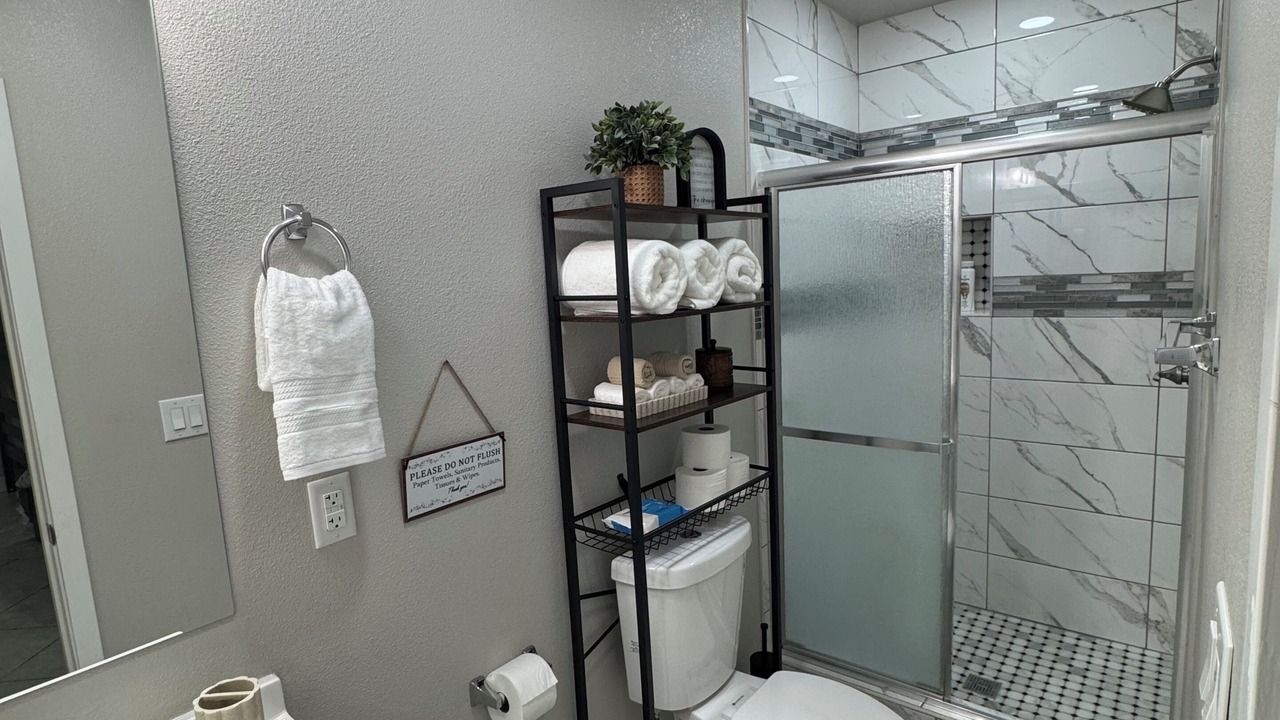 Photo of Bathroom in Canyon Gate
